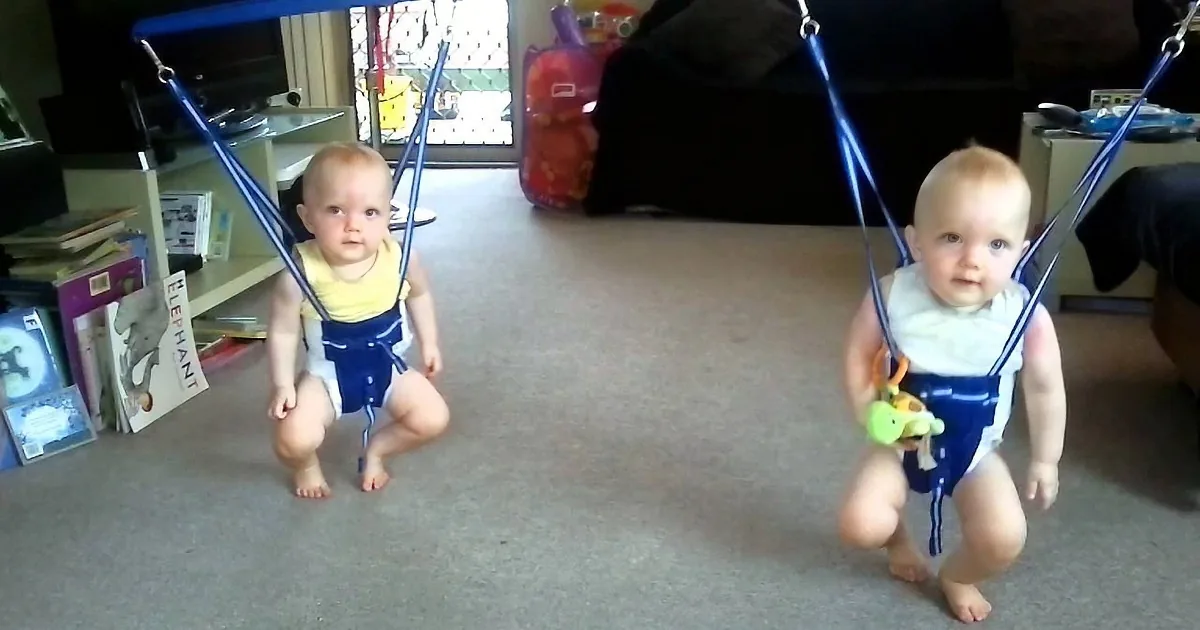 Daddy Plays Johnny Cash for His 9-Month-Old Twins and Their ''Dance'' Proves They Are Country Boys at Heart