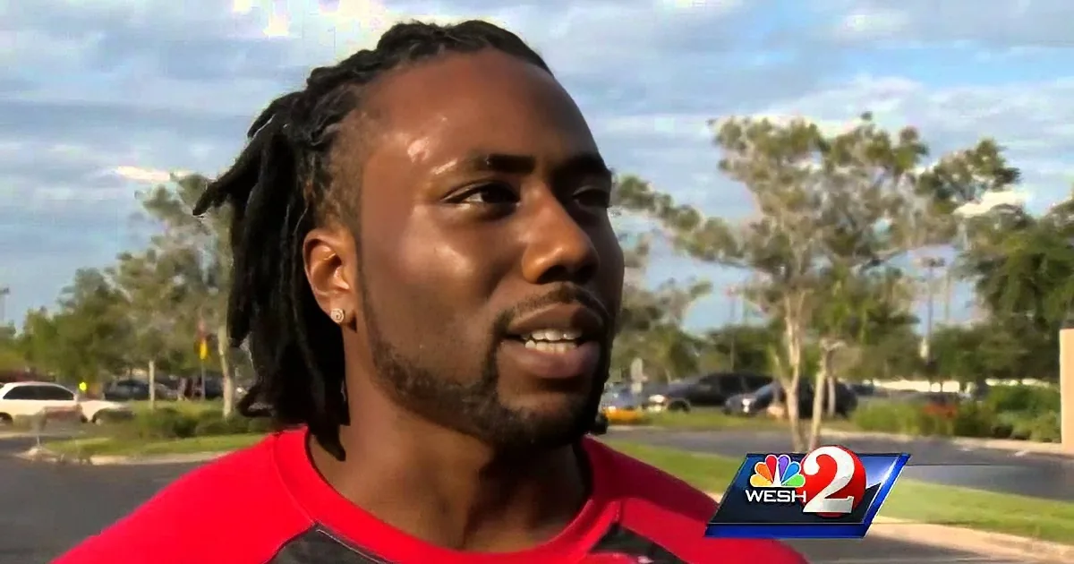 The Robbery of an Elderly Lady Was Going According to Plan Until a Navy Veteran Saw What Was Up