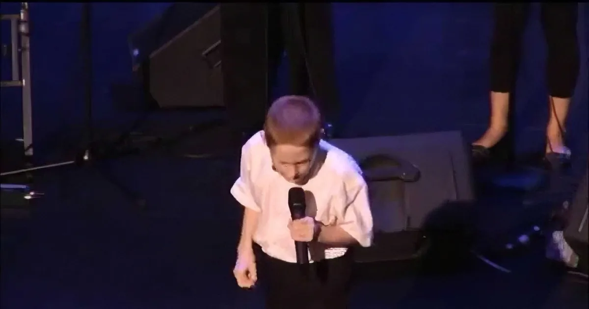 Autistic and Blind Boy Sings to an Audience, His Voice Stops Everyone Dead in Their Tracks