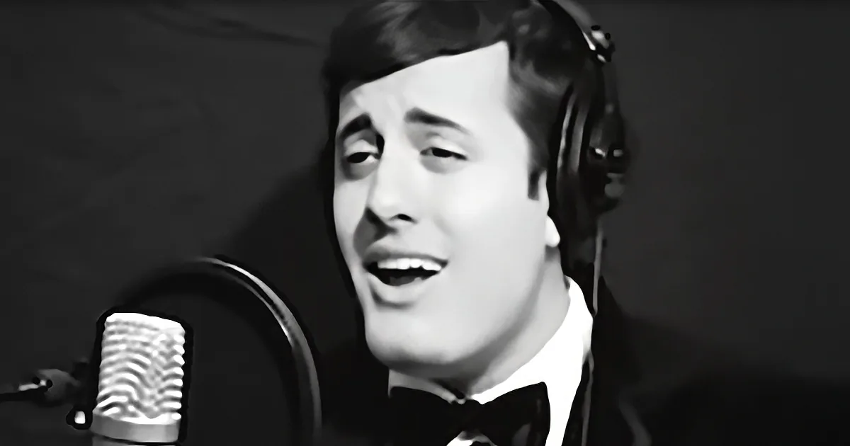 This Singer Will Fool You if You''re Not Looking Closely...