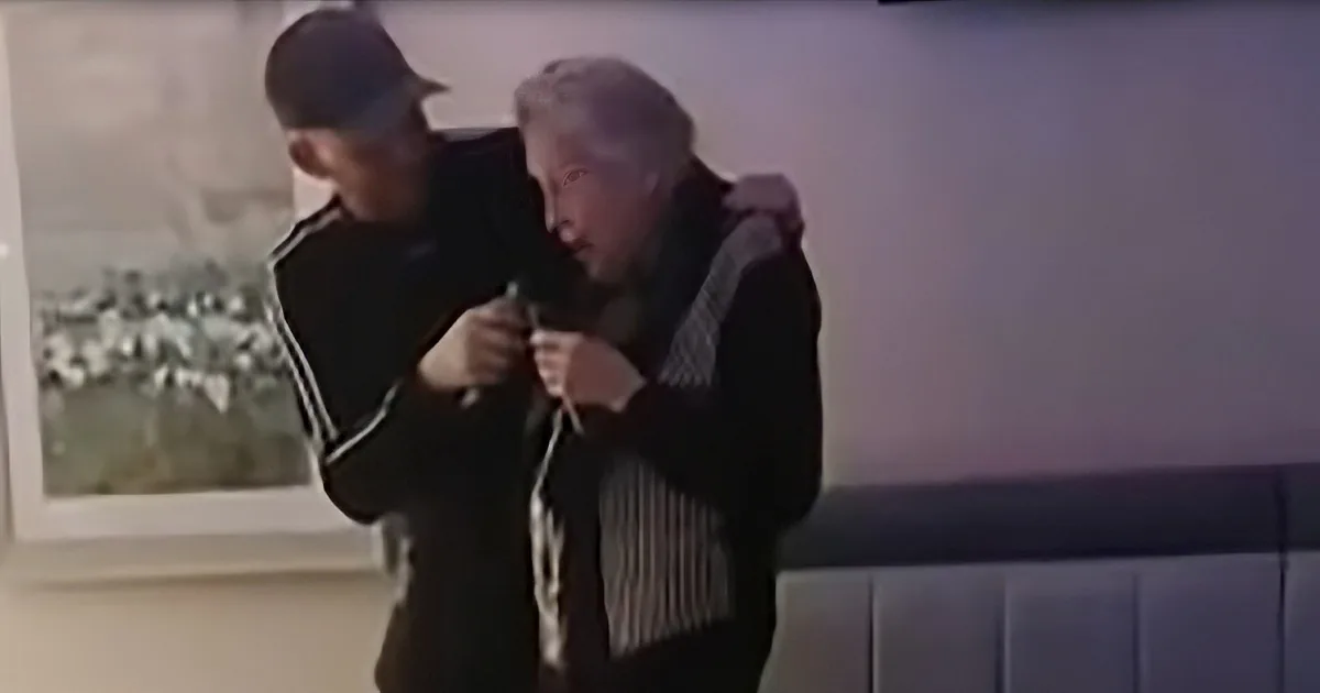 Senior With Dementia Releases Chart-Climbing Frank Sinatra Cover