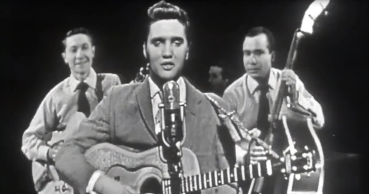 Elvis Presley Sings 'Tutti Frutti' in 1956 Original Clip, Now That's Nostalgic