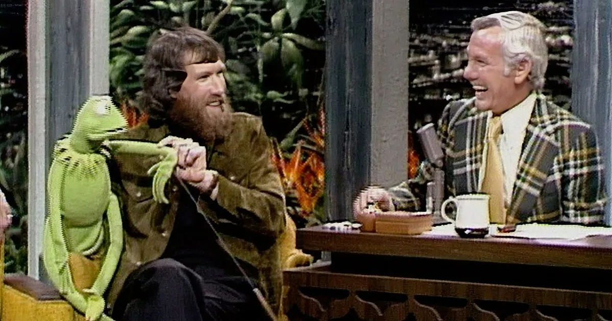 Legends Jim Henson and Johnny Carson Meet on the Tonight Show