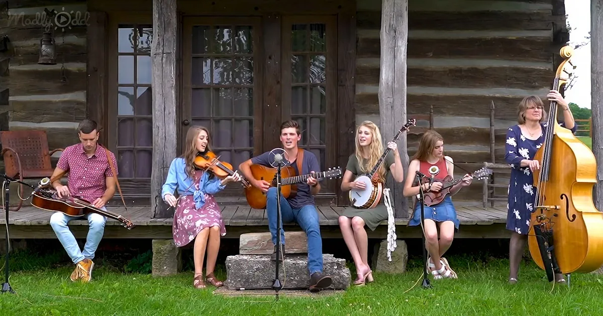 The Petersens Perform the Best Rendition of John Denver''s ''Back Home Again''