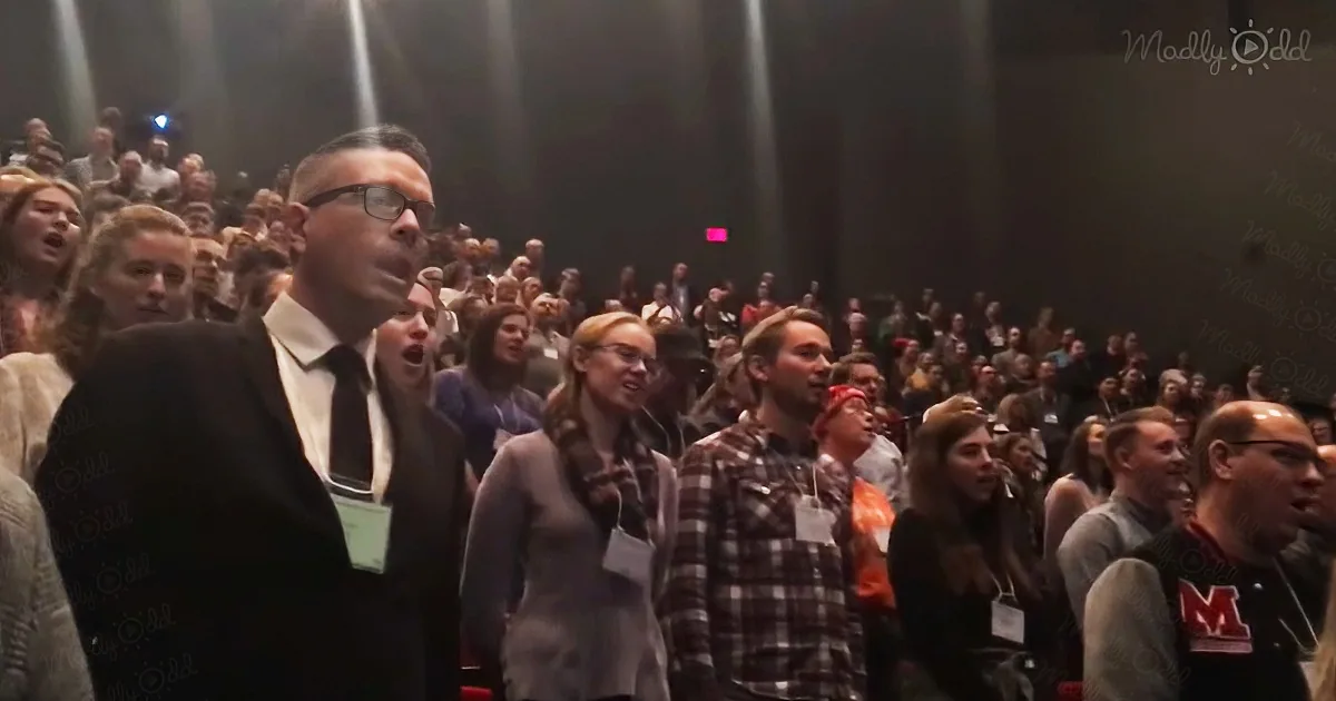 You''ll Feel in ''Amazing Grace'' After Hearing the Beautiful Voices of 600 Teachers in Harmony
