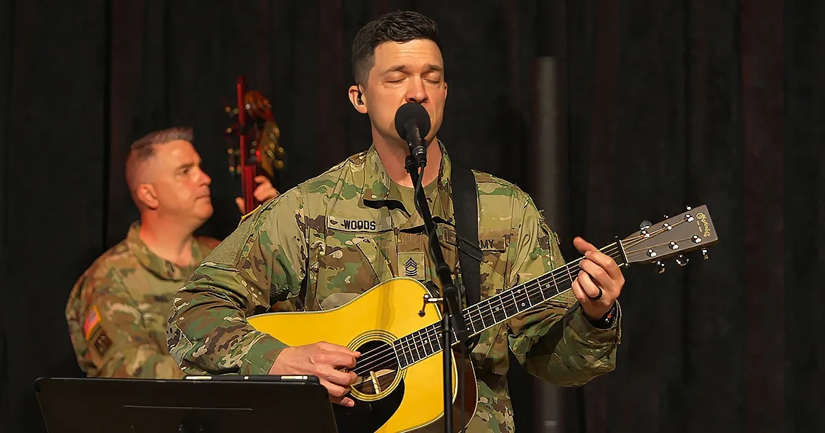 Us Army Band Performs Spine-Tingling Rendition of ''More Than a Name on a Wall''