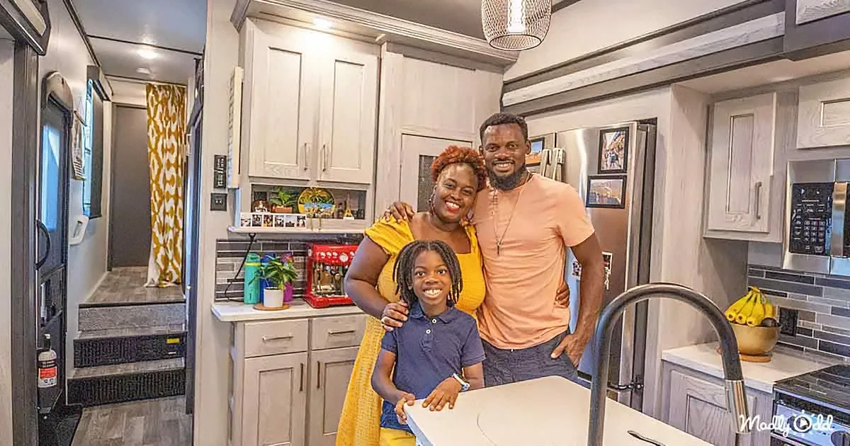 Family Trades a 5-Bedroom House in California for an RV