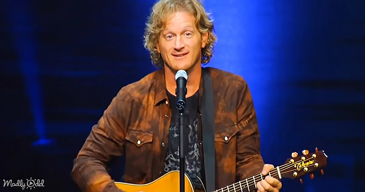 Clean Comedian Tim Hawkins Cracks 'Em up With Hilarious Wedding Songs