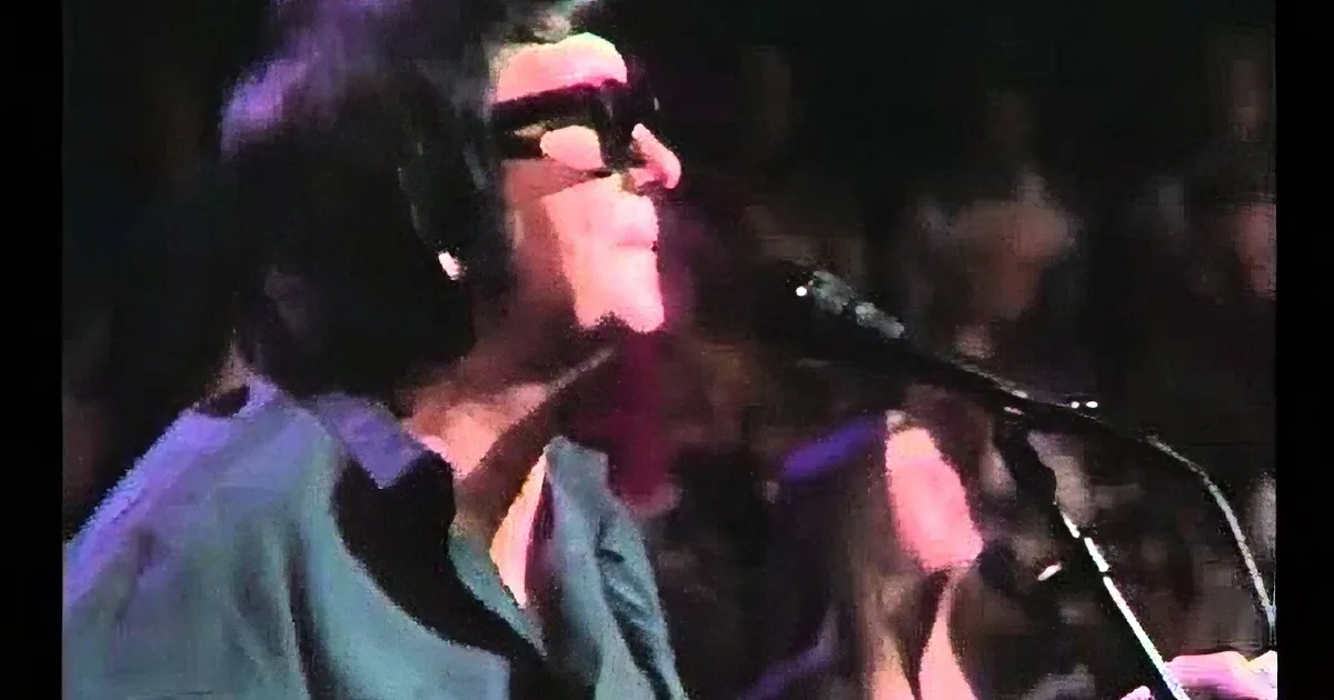 Roy Orbison Takes Us Back With ''Running Scared'' in 1961
