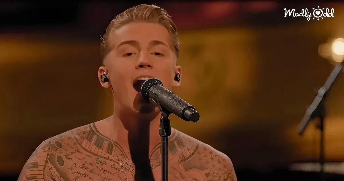 Mart Hoogkamer Strips ''Unchained Melody'' to Its Aching Core